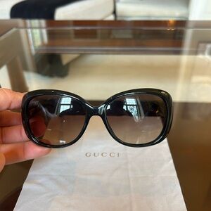 Gucci Glossy Black Women's Sunglasses